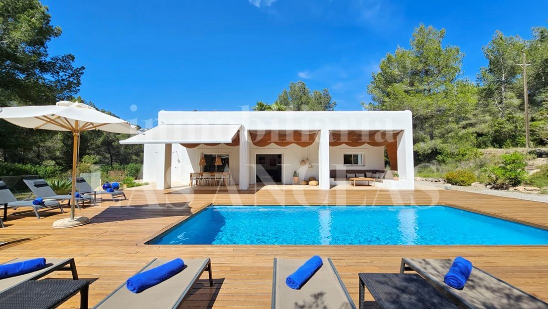 Farm Ranch in Jesus, Santa Eularia des Riu, Balearic Islands 2 - 17839225