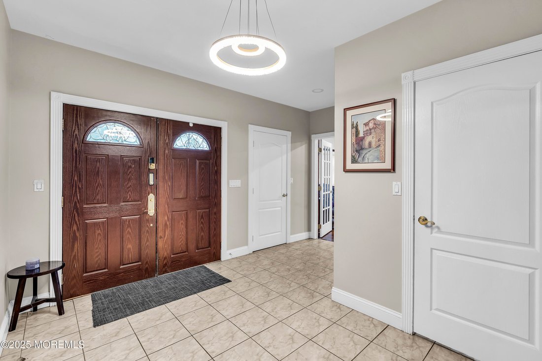 House in Lakewood Township, New Jersey, United States 4 - 17838427