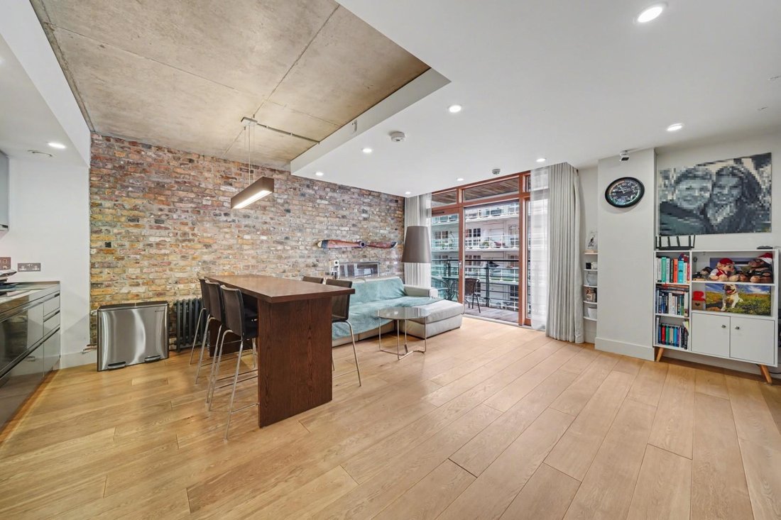 Apartment in Primrose Hill, Camden, England 2 - 17838255