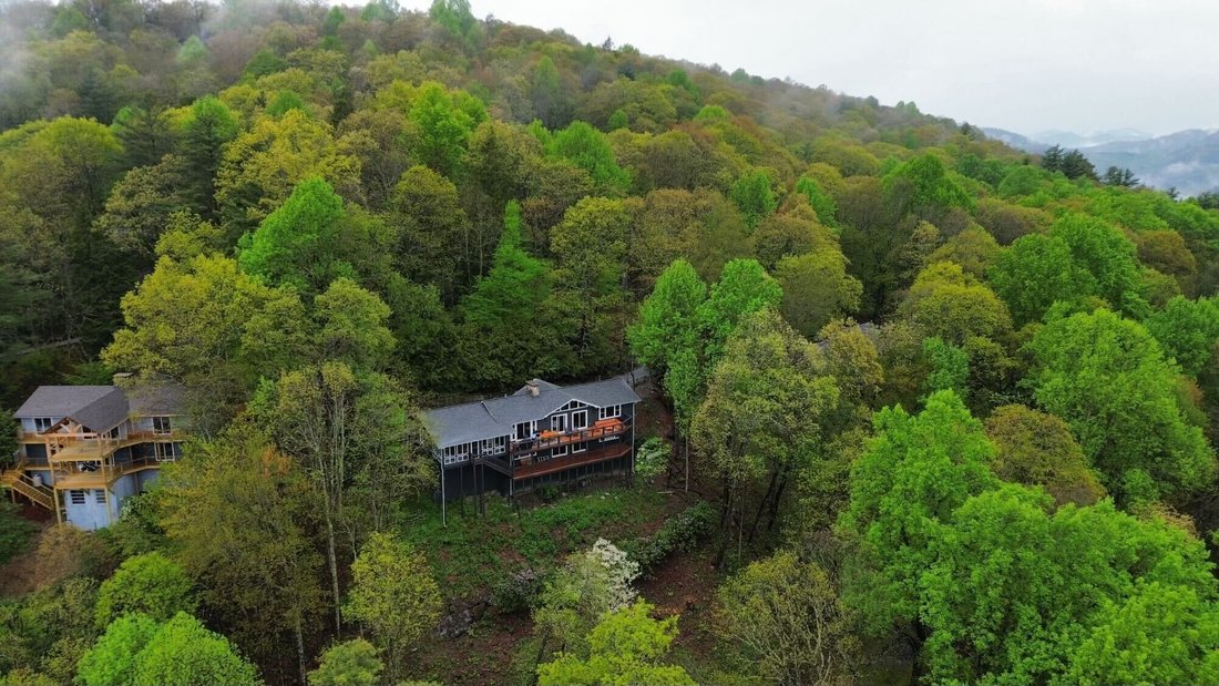 House in Highlands, North Carolina, United States 1 - 17838120