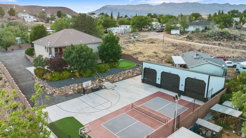 House in Hurricane, Utah, United States 5 - 17838817