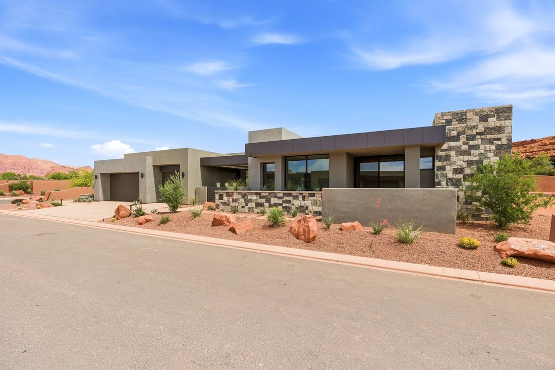 House in St. George, Utah, United States 2 - 16469159