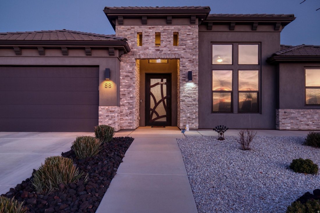 House in Ivins, Utah, United States 1 - 17838089