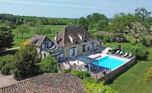 House in Montignac-de-Lauzun, Nouvelle-Aquitaine, France 1