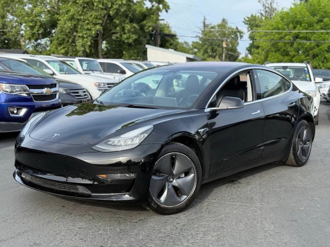 Sedan in Sacramento, CA, United States 3 - 17840494