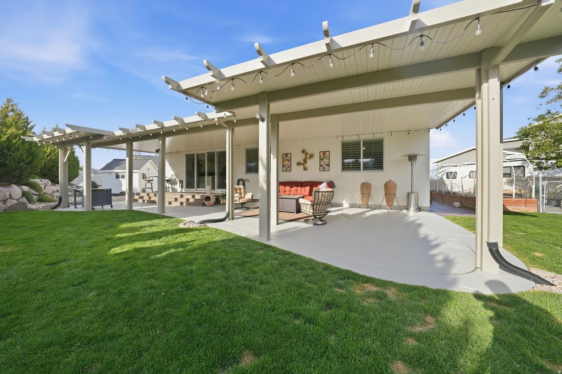 House in West Jordan, Utah, United States 5 - 17838789