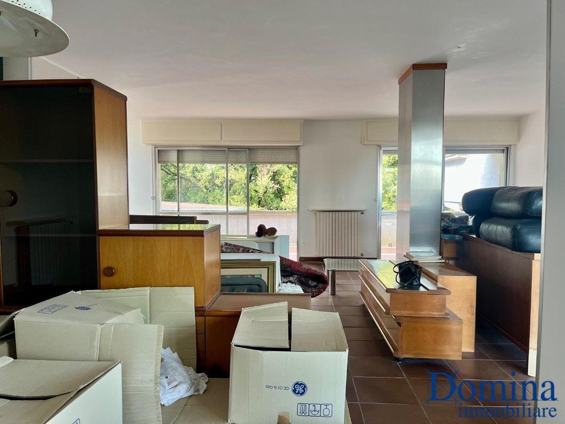 Penthouse in Ronchi, Massa, Italy 3 - 17839657