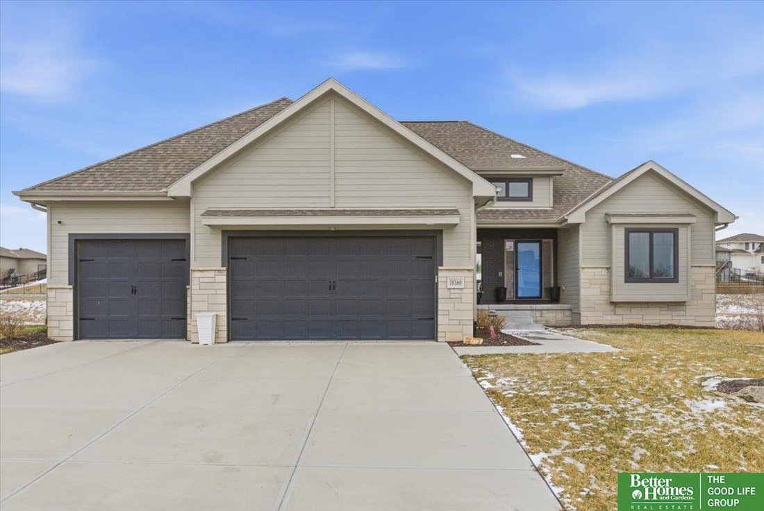 House in Papillion, Nebraska, United States 1 - 17629574