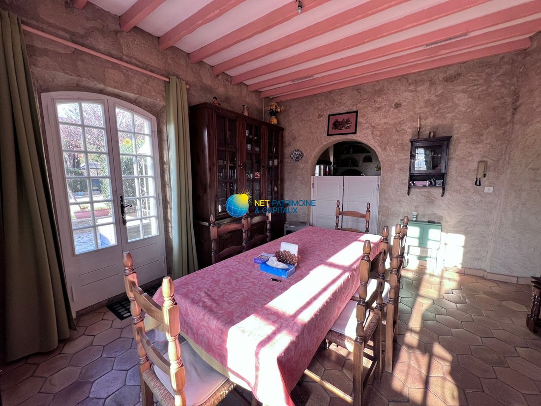 House in Jouques, Provence-Alpes-Côte d'Azur, France 4 - 17840935