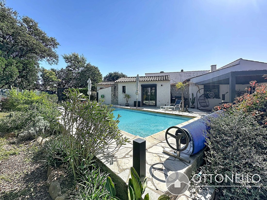 Villa in La Bouverie, Roquebrune-sur-Argens, France 1 - 17556696