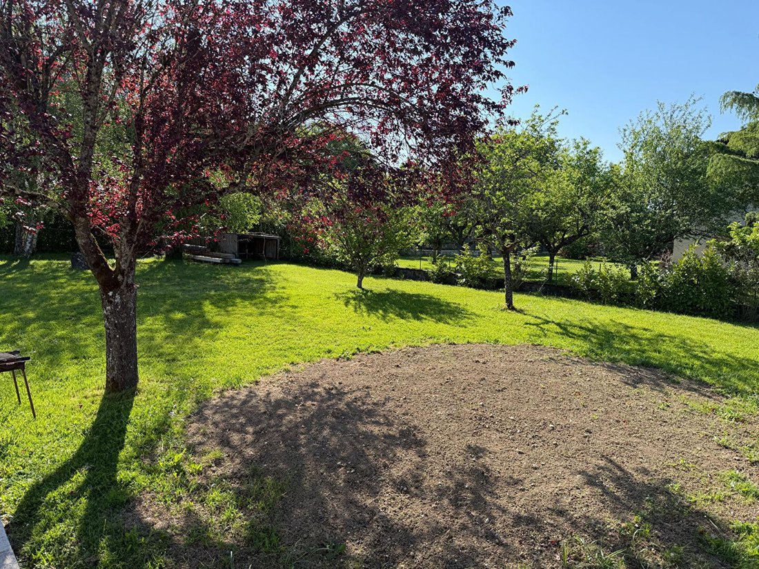 Villa in Saint-Germain-sur-Rhone, Auvergne-Rhône-Alpes, France 5 - 17840041