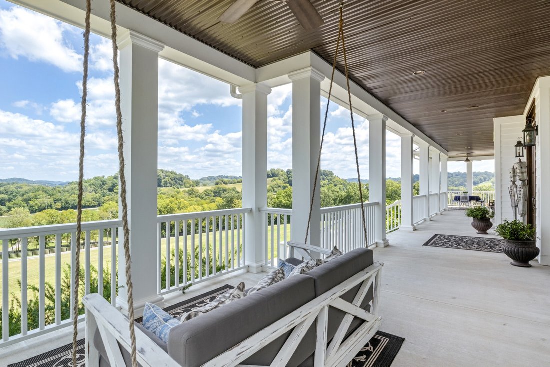 House in Thompson's Station, Tennessee, United States 3 - 17839049