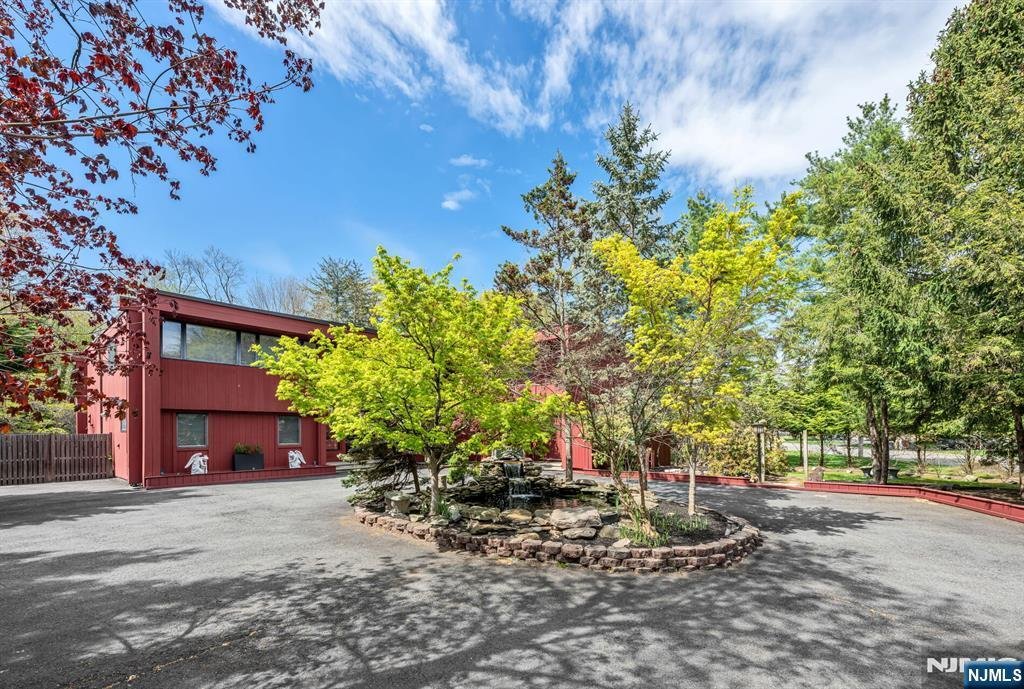 House in Harrington Park, New Jersey, United States 1 - 17840293