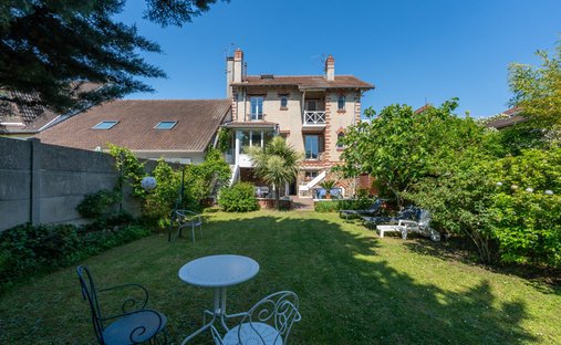 House in Sully-Vauban, Livry-Gargan, France 1