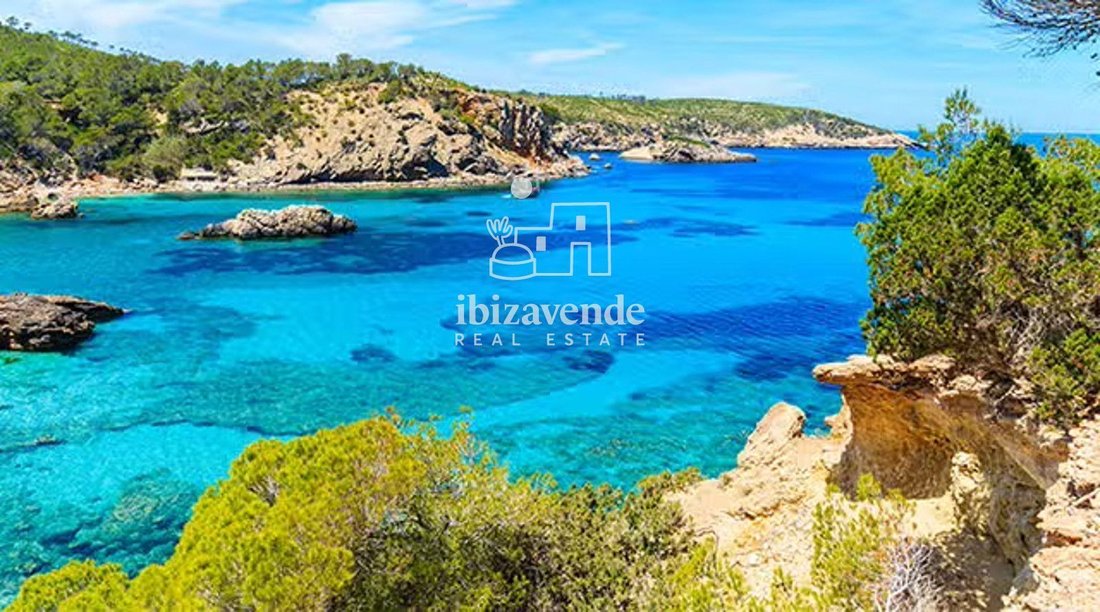 Villa in Portinatx, Sant Joan de Labritja, Balearic Islands 3 - 15585089