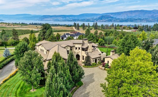House in Kelowna, British Columbia, Canada 1