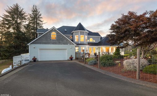 House in Otis, Oregon, United States 1