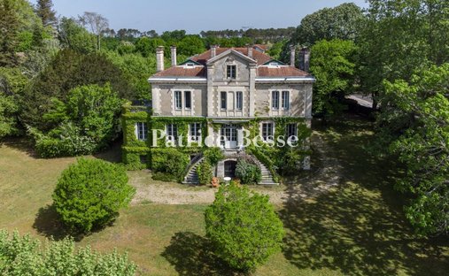 House in Onesse-Laharie, Nouvelle-Aquitaine, France 1