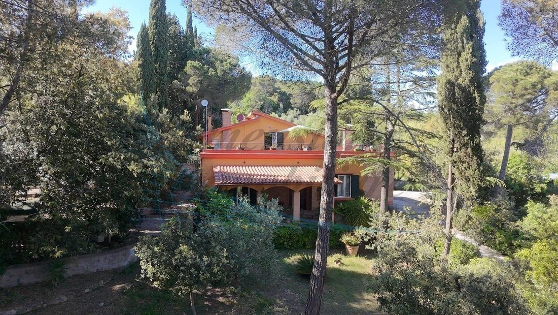 Villa in Castelnuovo della Misericordia, Tuscany, Italy 1 - 17839055