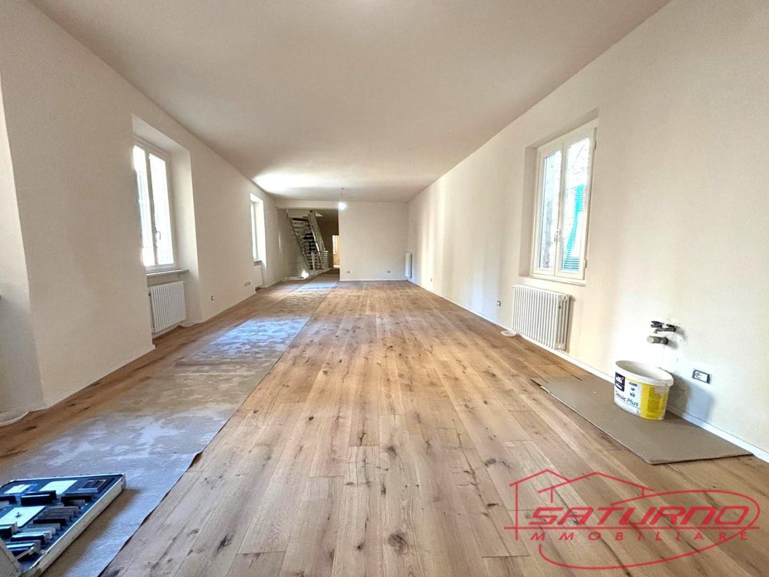 Apartment in Historic Center, Lucca, Tuscany 1 - 17839673