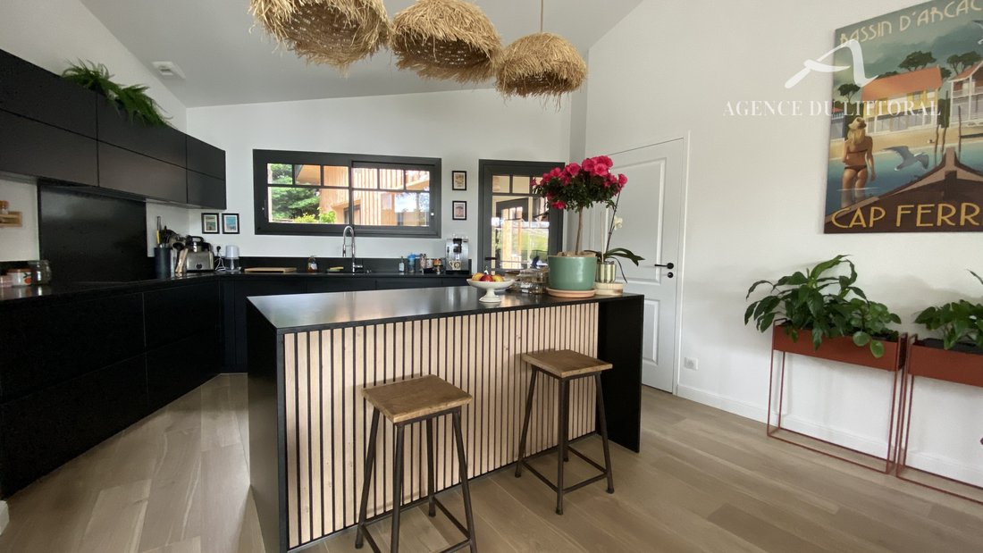Villa in Nord Est, Andernos-les-Bains, France 5 - 17839519