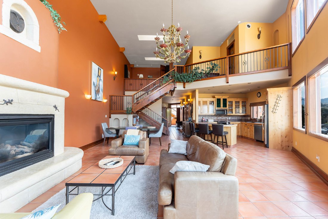 House in Penticton, British Columbia, Canada 4 - 17840818