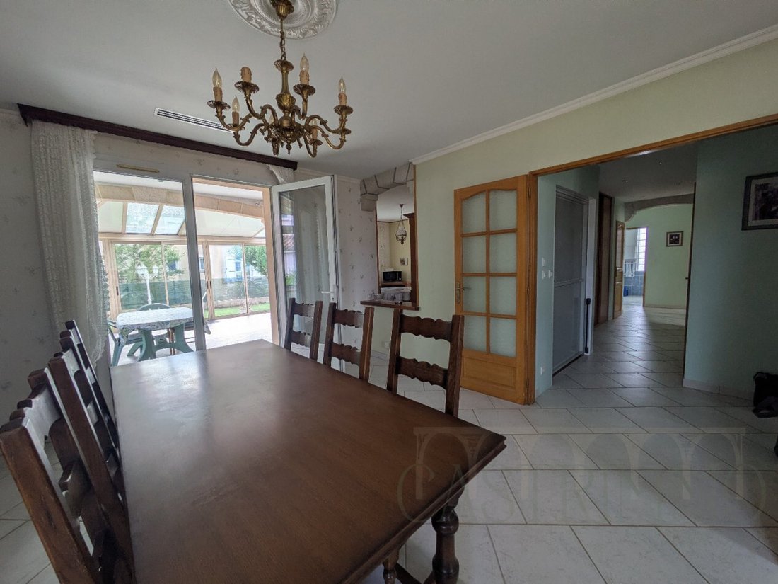 Villa in Arrondissement of Montpellier, Occitania, France 5 - 17839464