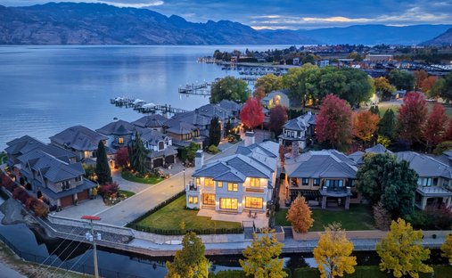 House in West Kelowna, British Columbia, Canada 1
