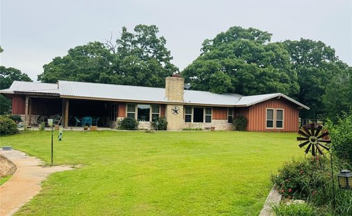 House in Ivanhoe, Texas, United States 1