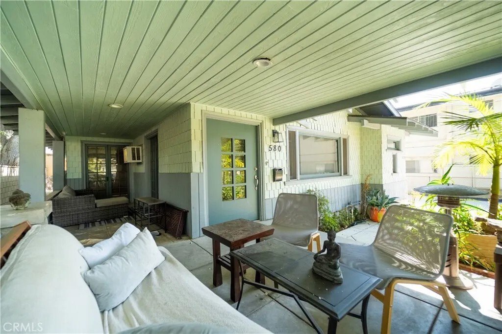 Altadena, California, United States 3 - 17839155