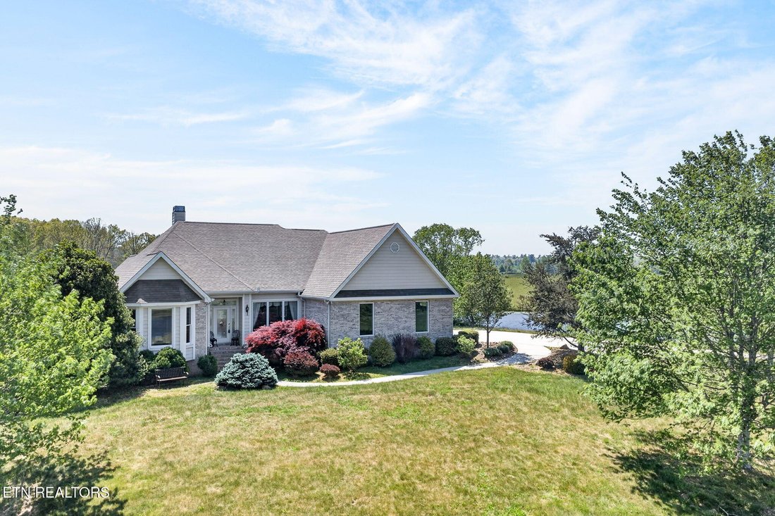 House in Deer Lodge, Tennessee, United States 2 - 16671516