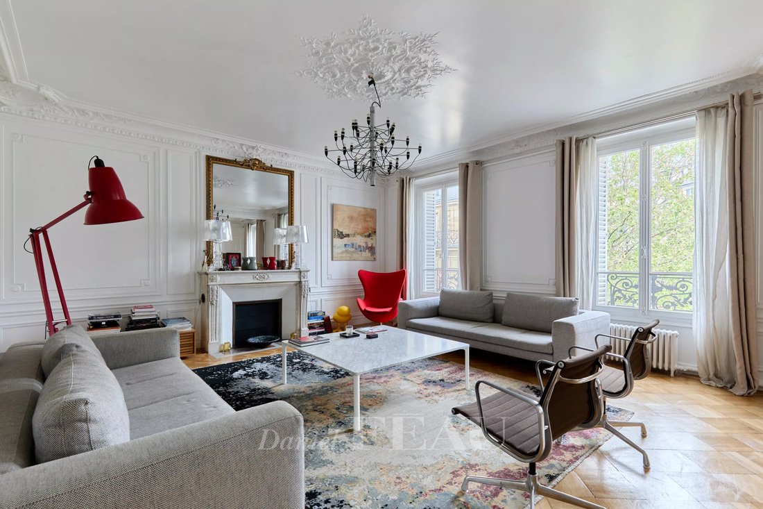 Apartment in Saint Philippe du Roule, Paris 8e Arrondissement, Paris 4 - 17838194