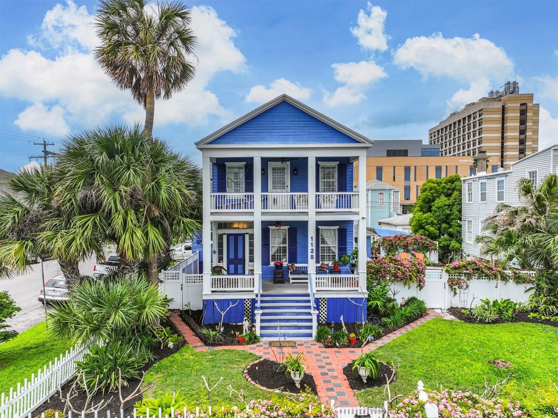 House in Galveston, Texas, United States 1 - 17839368