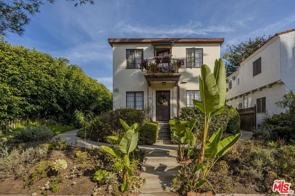 Santa Monica, California, United States 2 - 17838618
