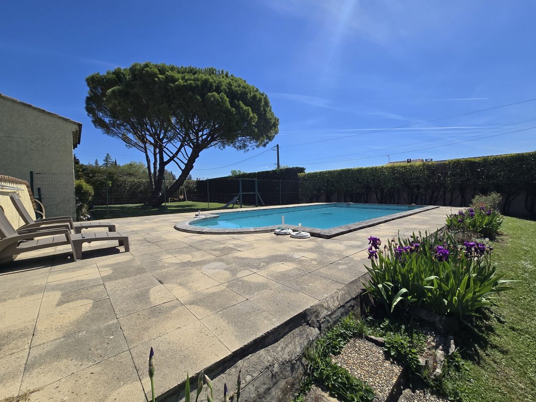 Villa in Ouest, Entraigues-sur-la-Sorgue, France 2 - 17840957