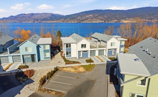 House in Summerland, British Columbia, Canada 1