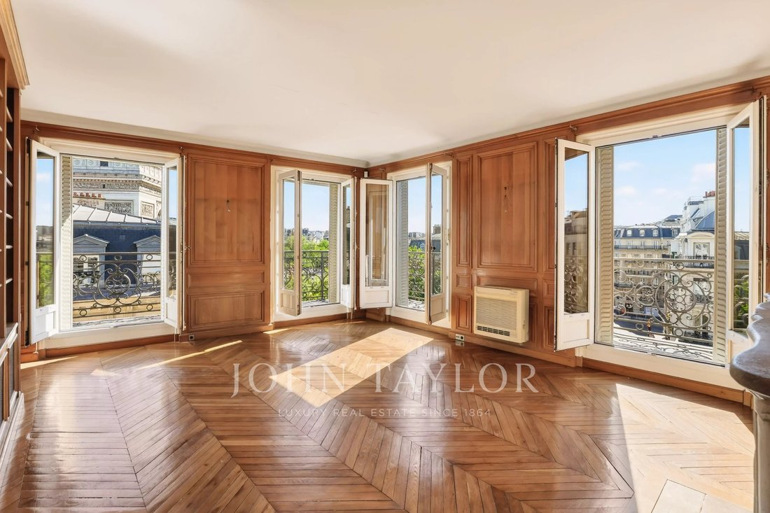Apartment in Triangle d'Or, Paris 8e Arrondissement, Paris 2 - 17839966