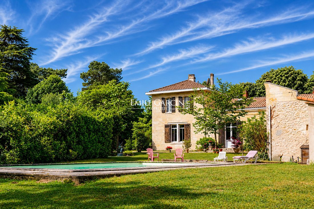 Villa in Martillac, Nouvelle-Aquitaine, France 1 - 17263056
