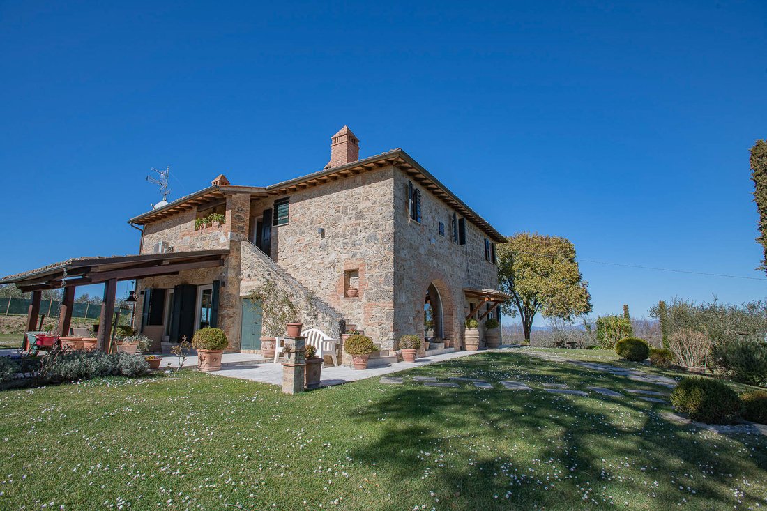 Country House in Chiusi, Tuscany, Italy 2 - 17841870