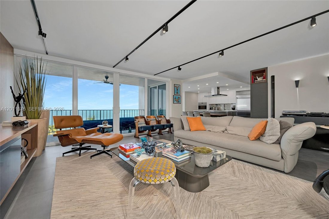 Condo in Key Biscayne, Florida, United States 1 - 17841478