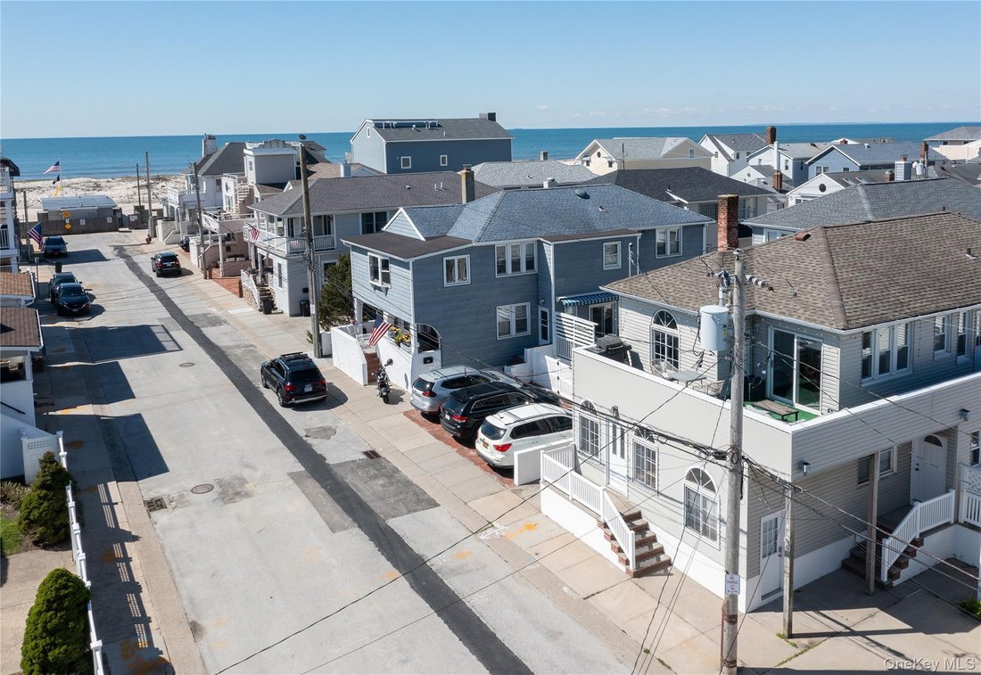 House in Long Beach, New York, United States 1 - 17841333