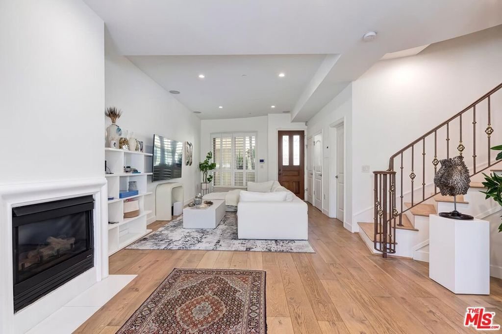 Condo in Los Angeles, California, United States 4 - 17841548