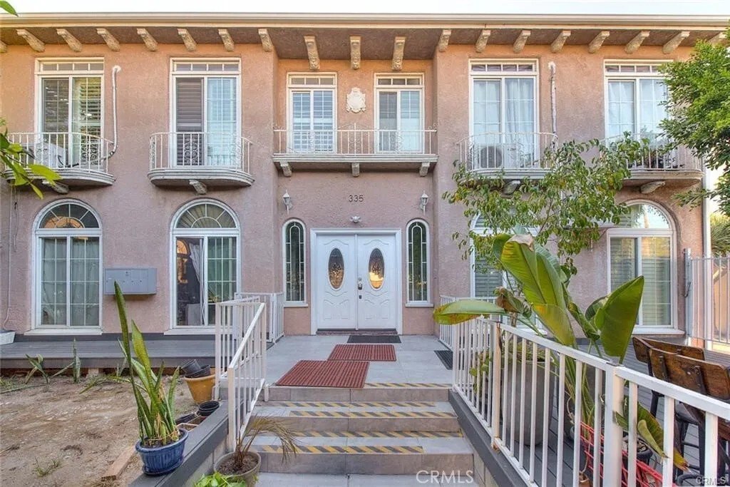 Los Angeles, California, United States 1 - 17841397
