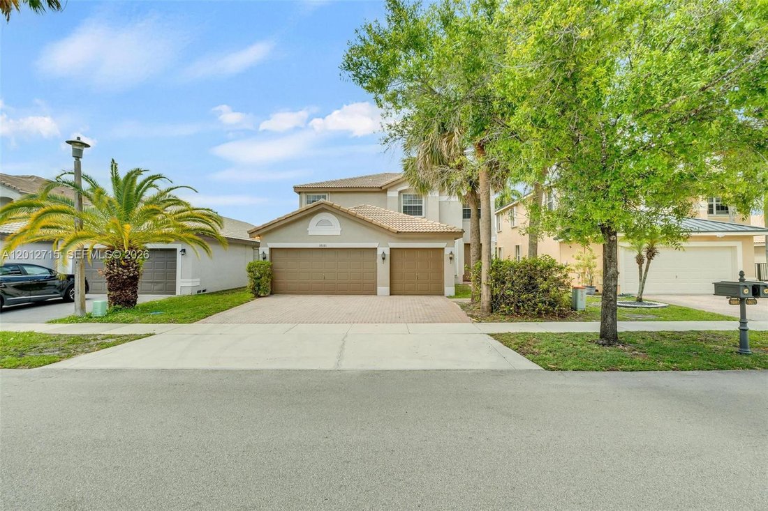 House in Miramar, Florida, United States 3 - 17841497