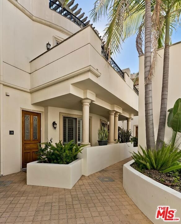 Condo in Los Angeles, California, United States 3 - 17841548
