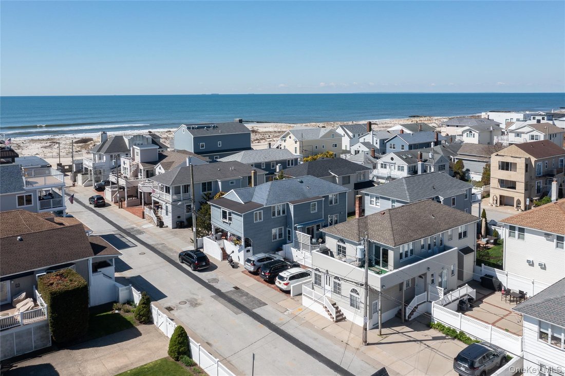House in Long Beach, New York, United States 2 - 17841333