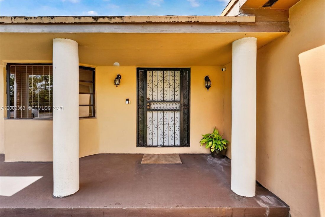 House in Miami, Florida, United States 4 - 17841514