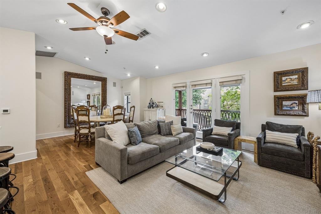Townhouse in Dallas, Texas, United States 5 - 17841709