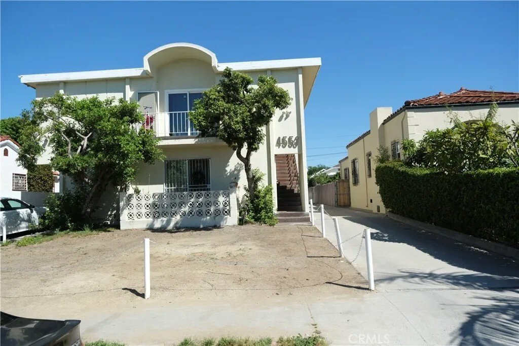 Los Angeles, California, United States 1 - 17499038