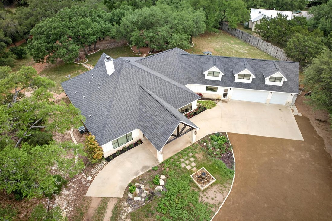 House in Spicewood, Texas, United States 5 - 17841644